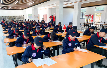 以賽促學(xué)，共同進(jìn)步